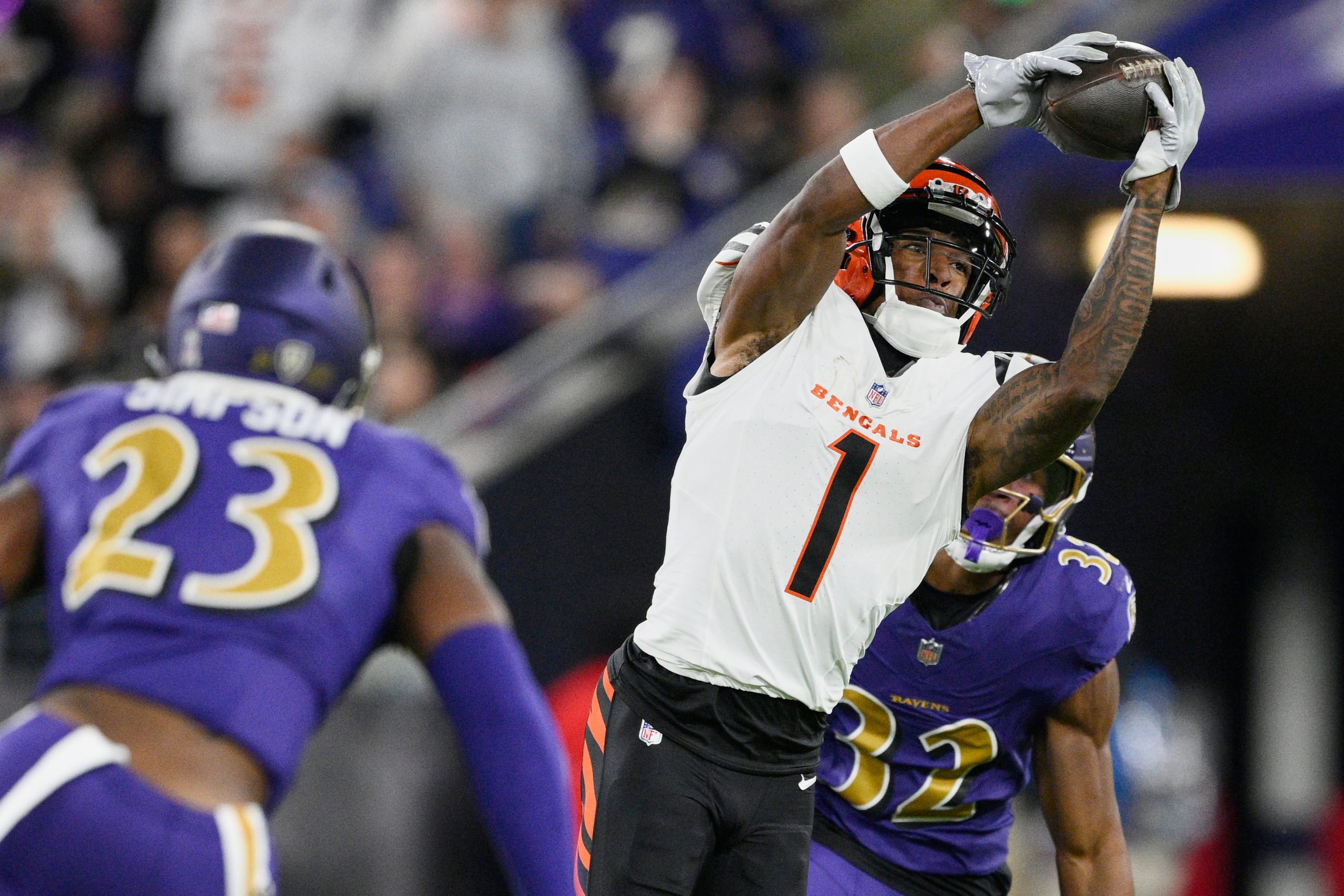 Ja’Marr Chase and Justin Jefferson tie for the top wide receiver in a vote by AP writers