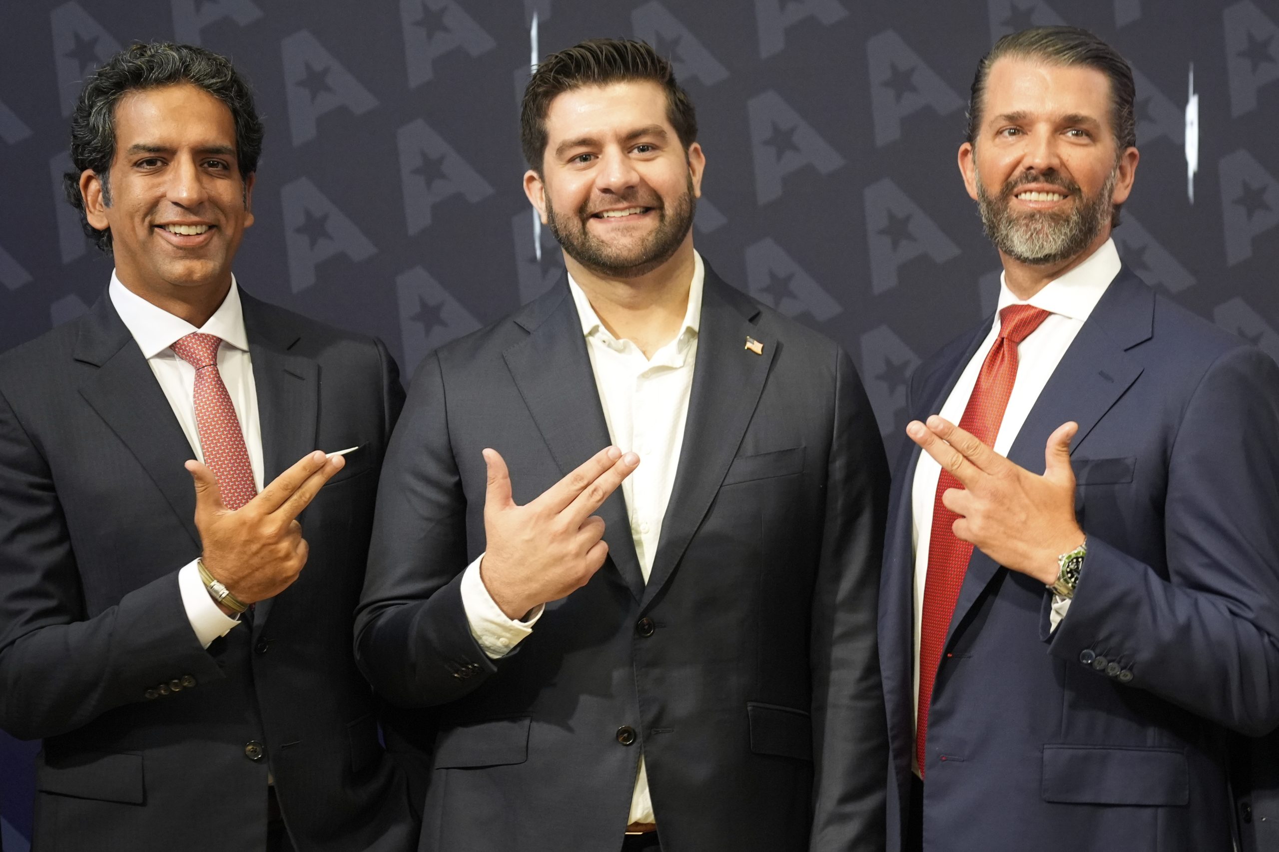 The online gunseller with Donald Trump Jr. on its board makes its market debut. Shares plunge