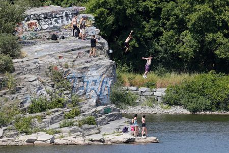 Montreal over Miami: Patriotic Canadians change summer vacation plans