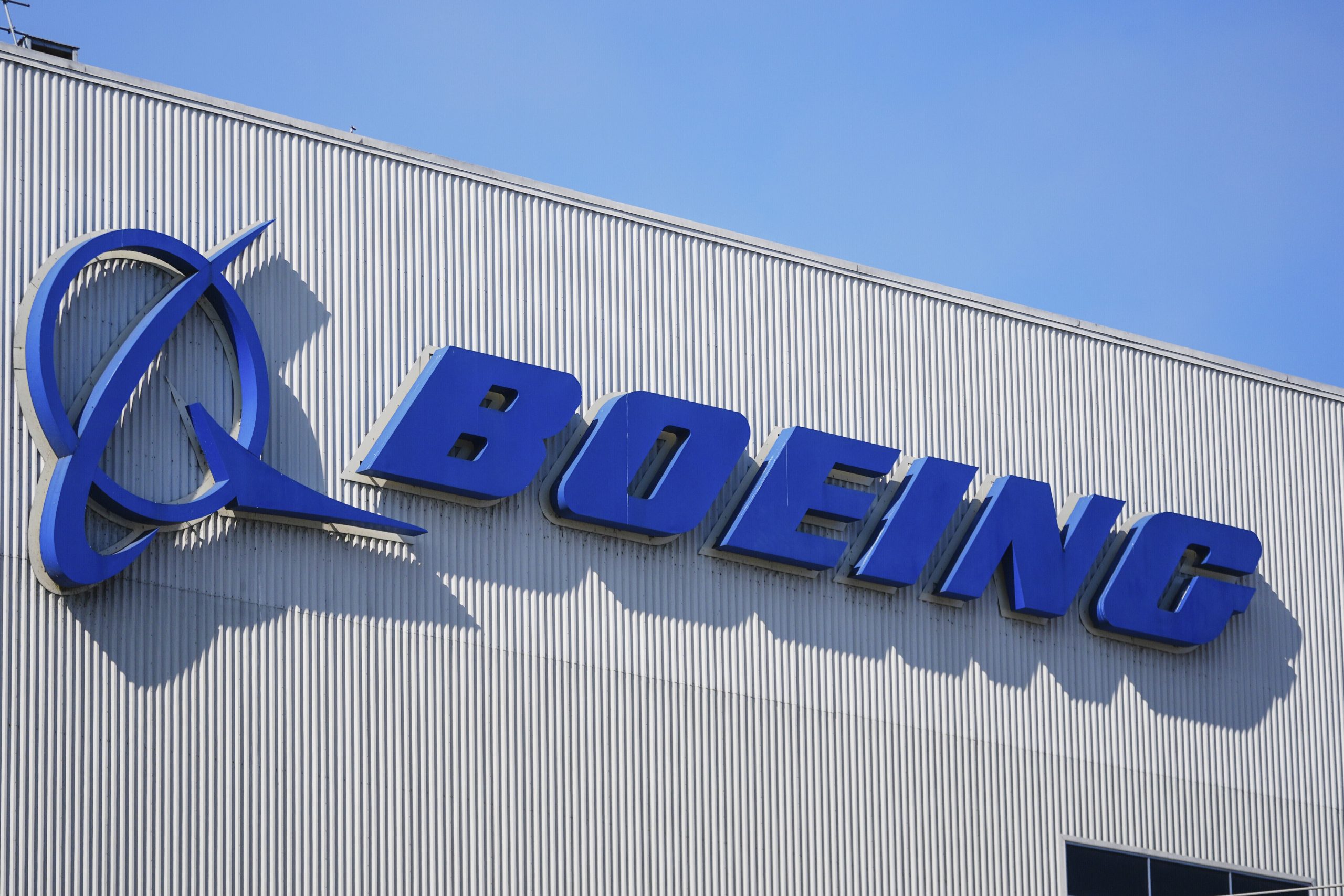 Boeing’s fighter jet workers in the St. Louis area reject a contract offer