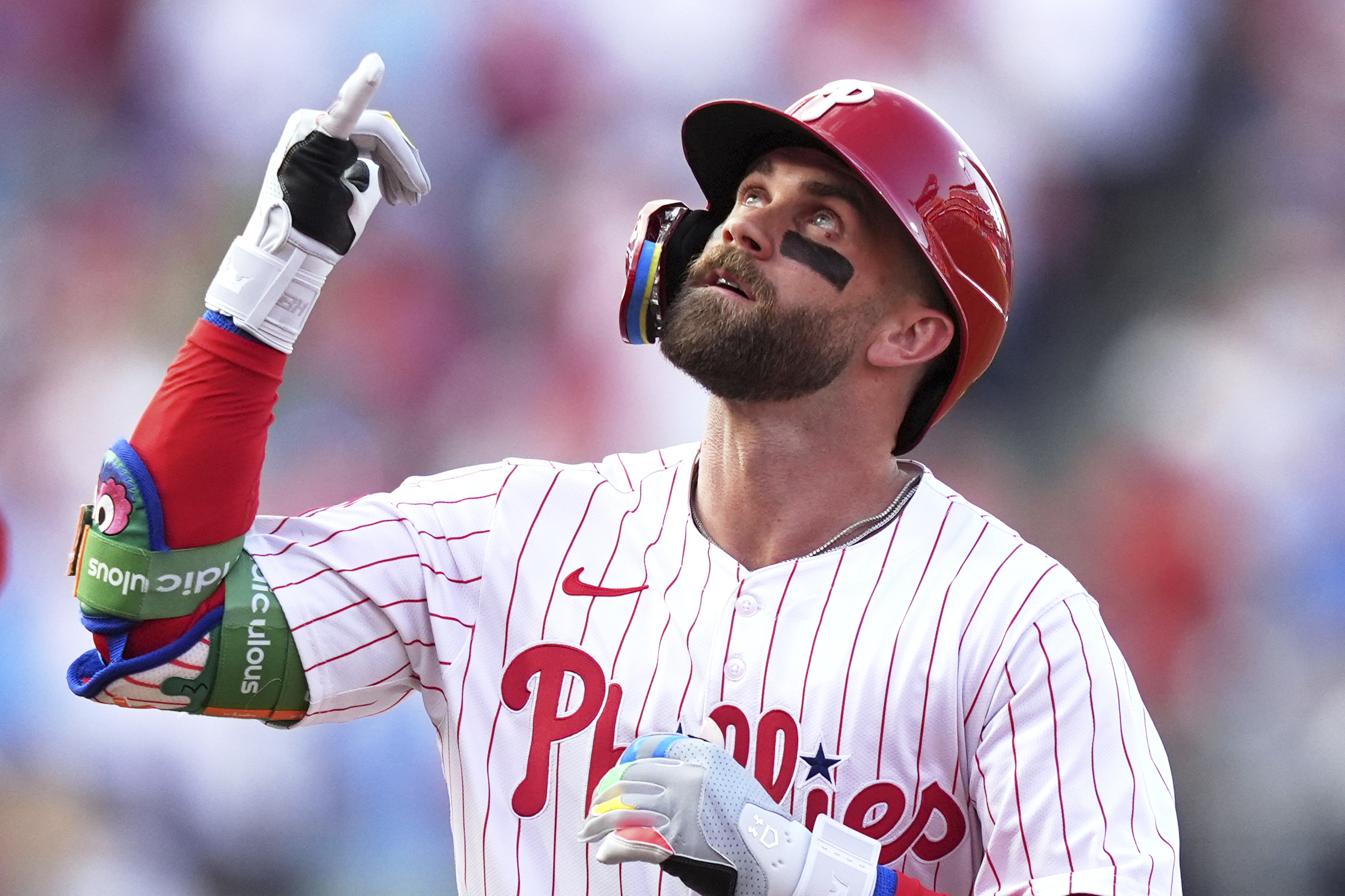 Baseball Commissioner Rob Manfred confronted by Bryce Harper during meeting, AP source says