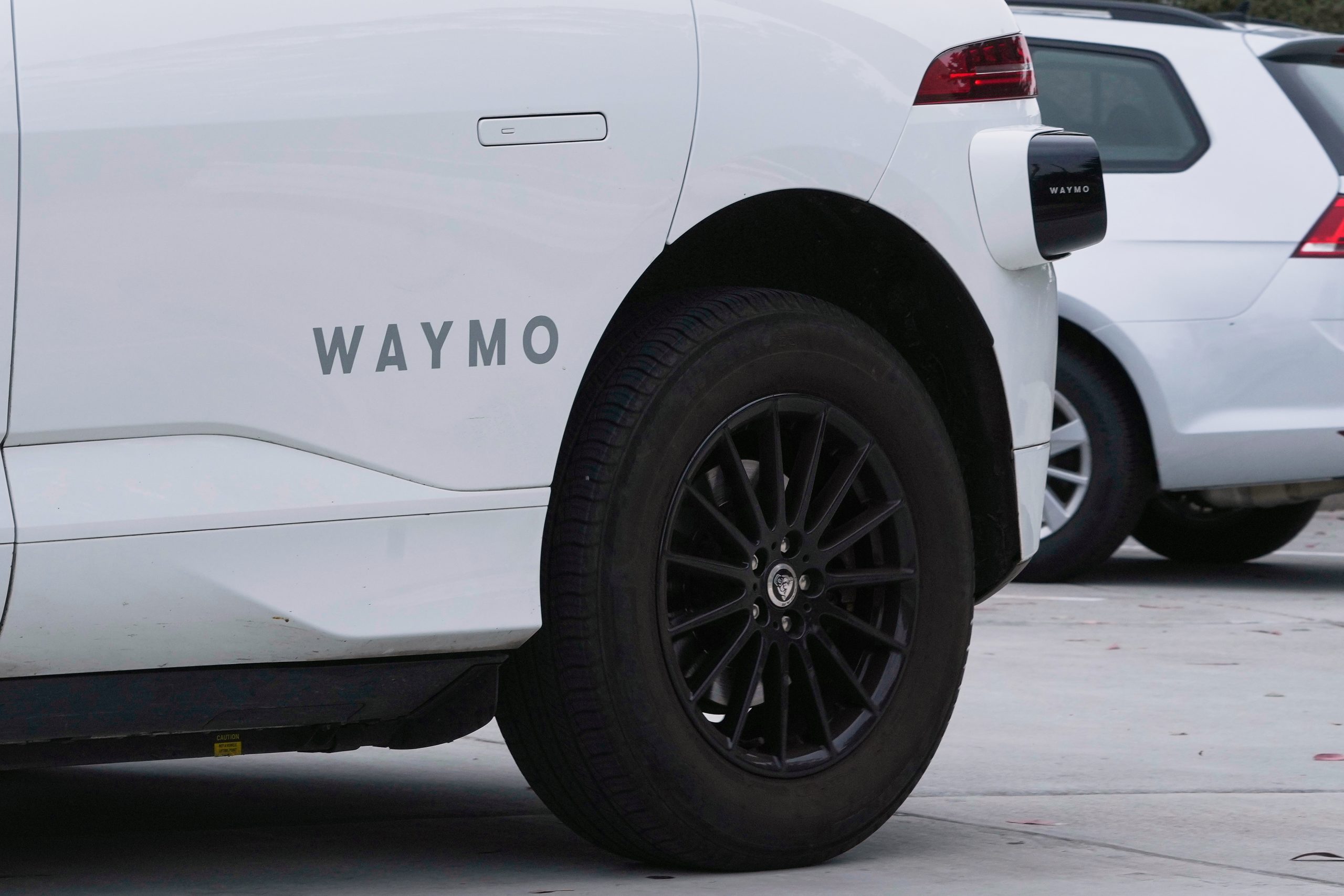 Waymo plans to dispatch robotaxis in Dallas next year as its driverless expansion races ahead