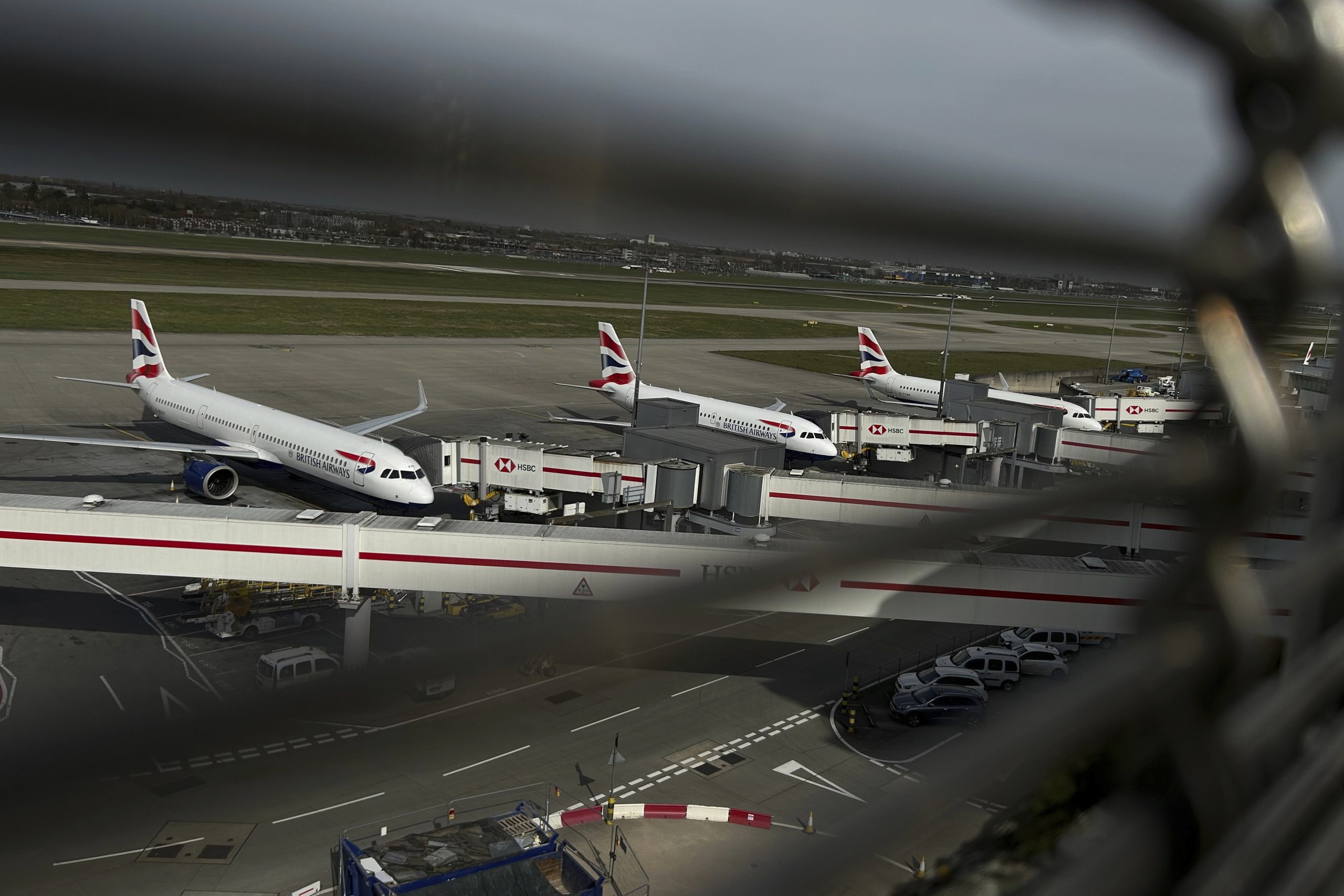 UK transport secretary demands answers from air traffic control chief after flight disruption