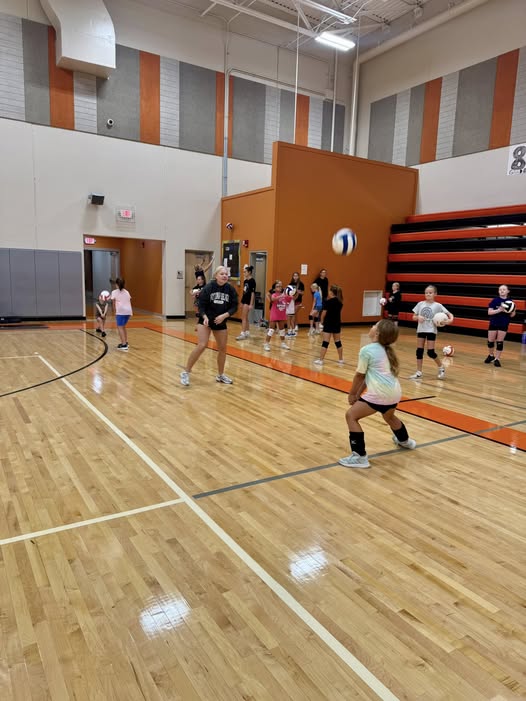 Volleyball camp — Day 3 🏅 Combined our passing and hitting skills and then finished the day with a little 3-on-3! These…