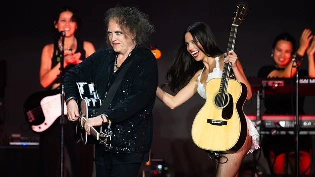 Here’s how Olivia Rodrigo guitarist Arianna Powell reacted to playing with Robert Smith