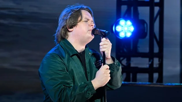 Lewis Capaldi teams with BetterHelp to offer fans free therapy