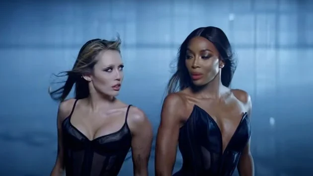 Miley Cyrus, Naomi Campbell strike a pose in ‘Every Girl You’ve Ever Loved’ music video