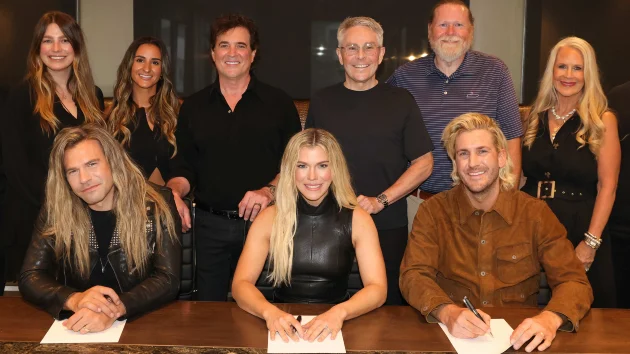 The Band Perry’s back with Big Machine