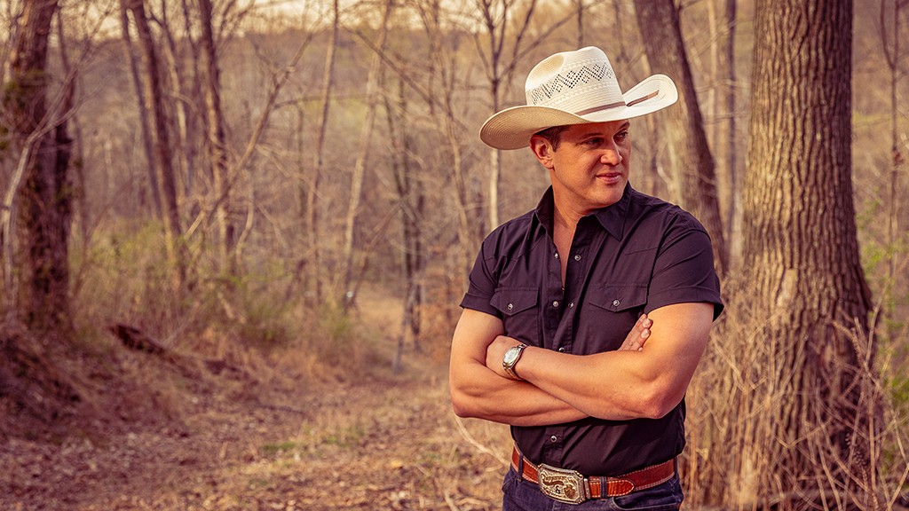 Jon Pardi, August 3