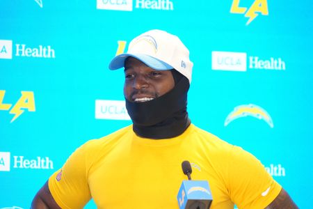 Chargers LB Denzel Perryman facing weapons charges