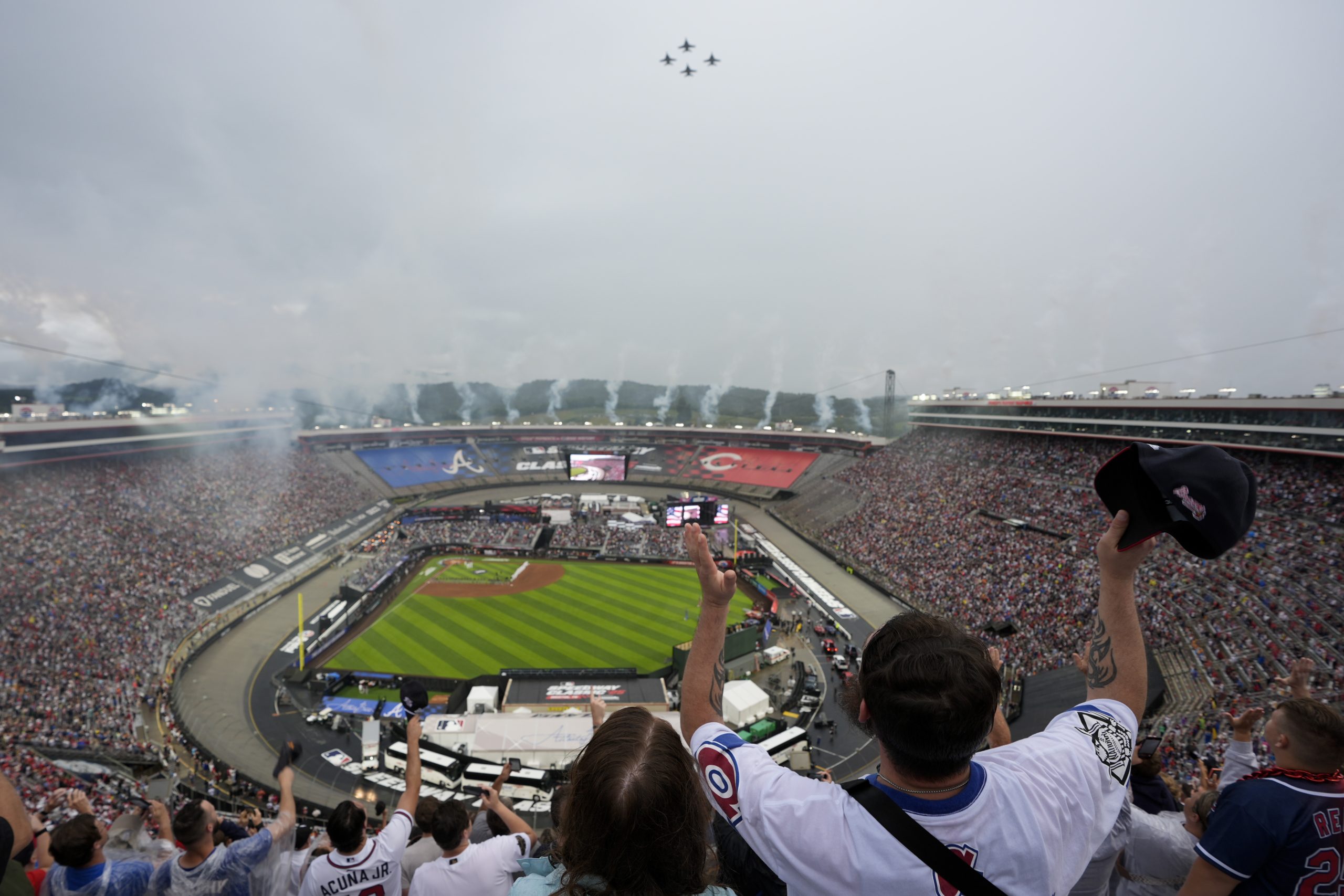 Race on for Bristol Motor Speedway to prepare for NASCAR after hosting the MLB Speedway Classic
