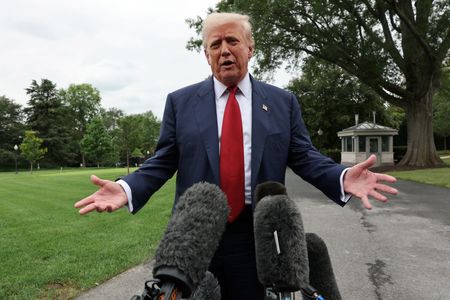 Trump says banks discriminate against his supporters