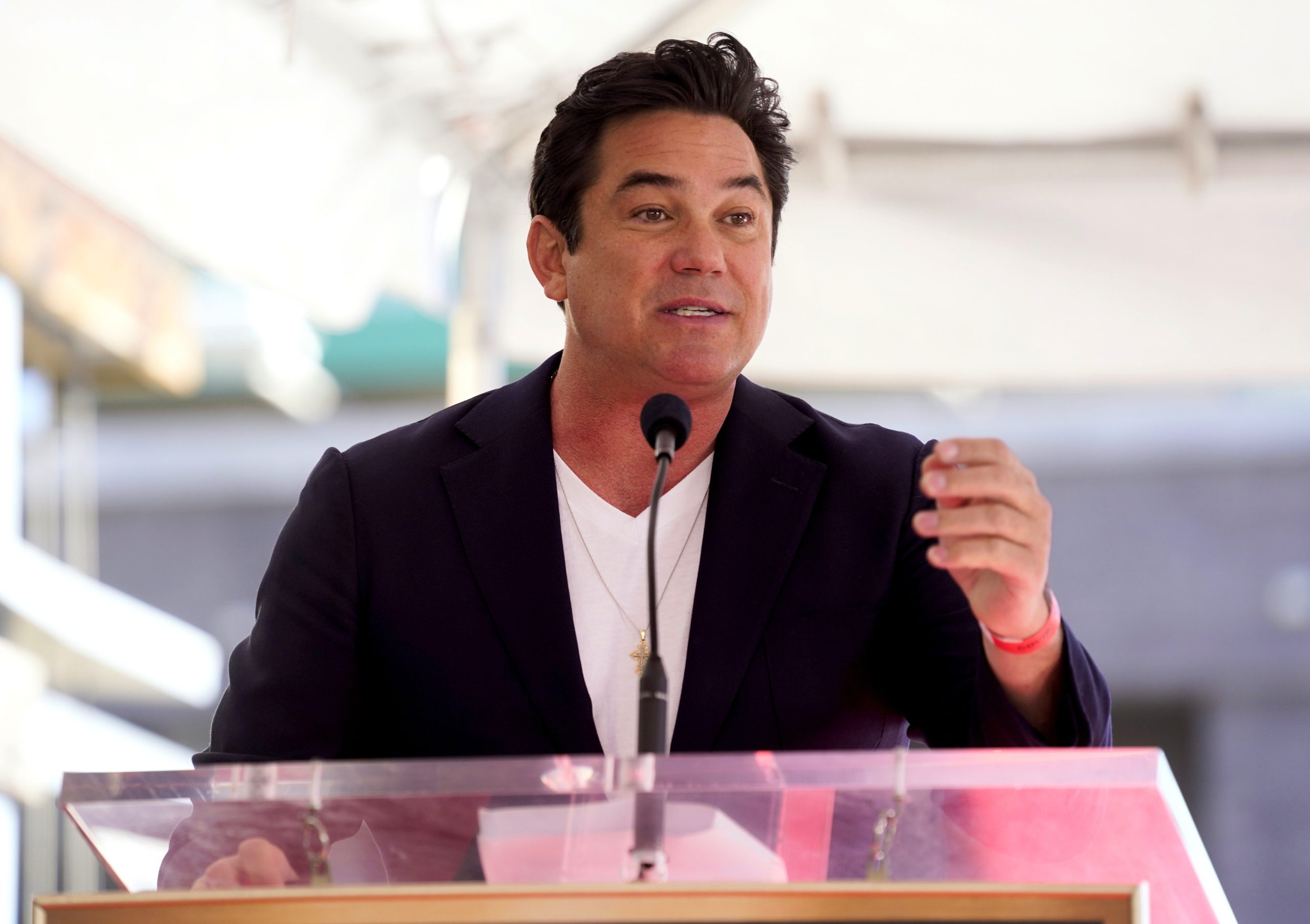 Dean Cain, former TV Superman, will be sworn in as honorary ICE officer
