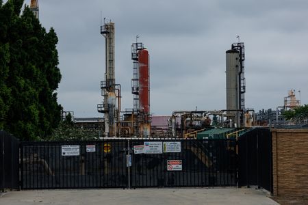 The airline industry’s dirty secret: Clean jet fuel failures