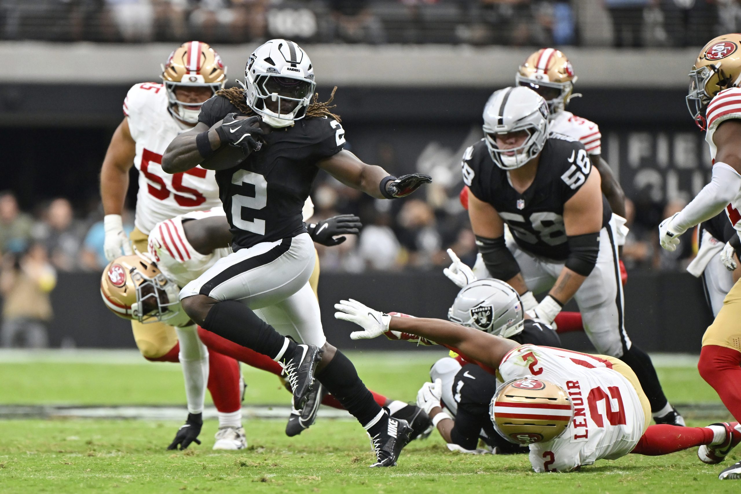 Raiders rookie Ashton Jeanty takes a hit, then delivers one in 22-19 loss to the 49ers