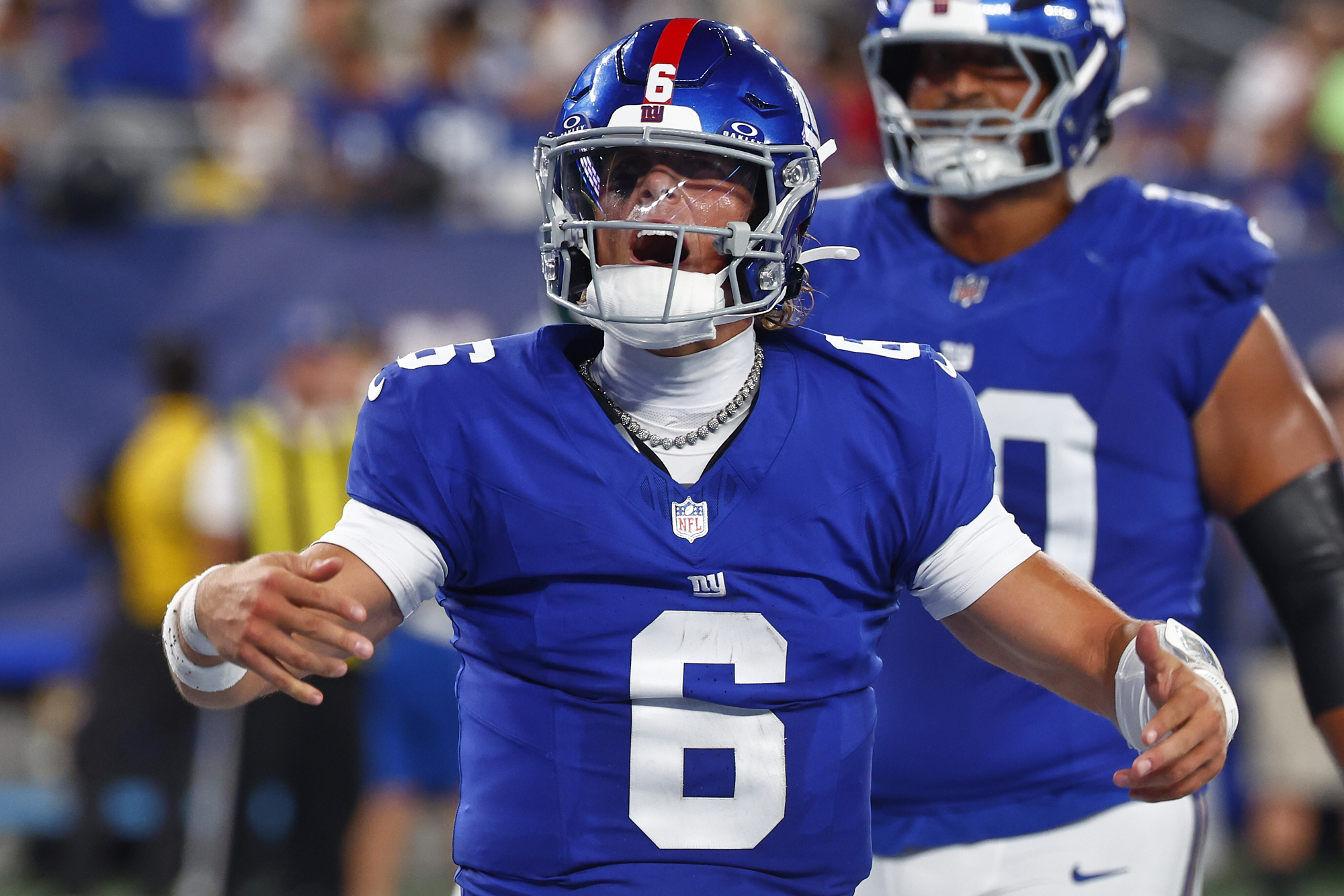 Rookie QB Jaxson Dart stars in his home preseason debut as the Giants beat the Jets 31-12