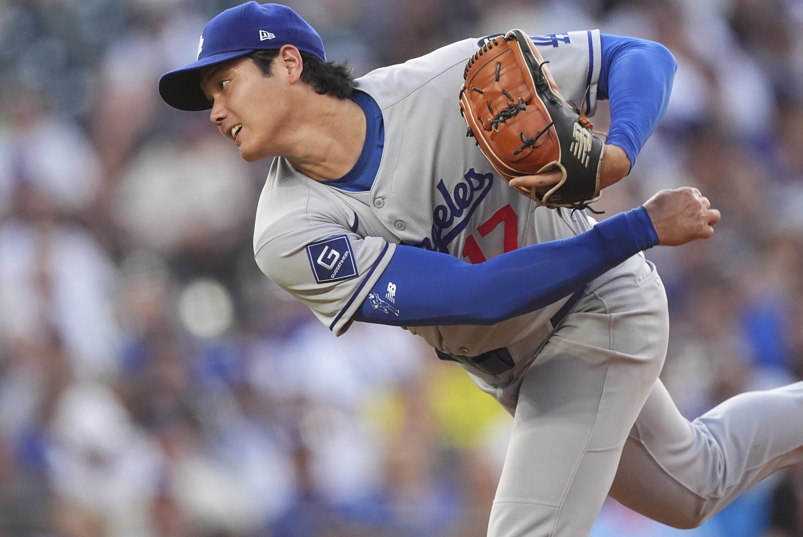 Dodgers’ Ohtani roughed up by Rockies and leaves game after getting hit on knee by line drive