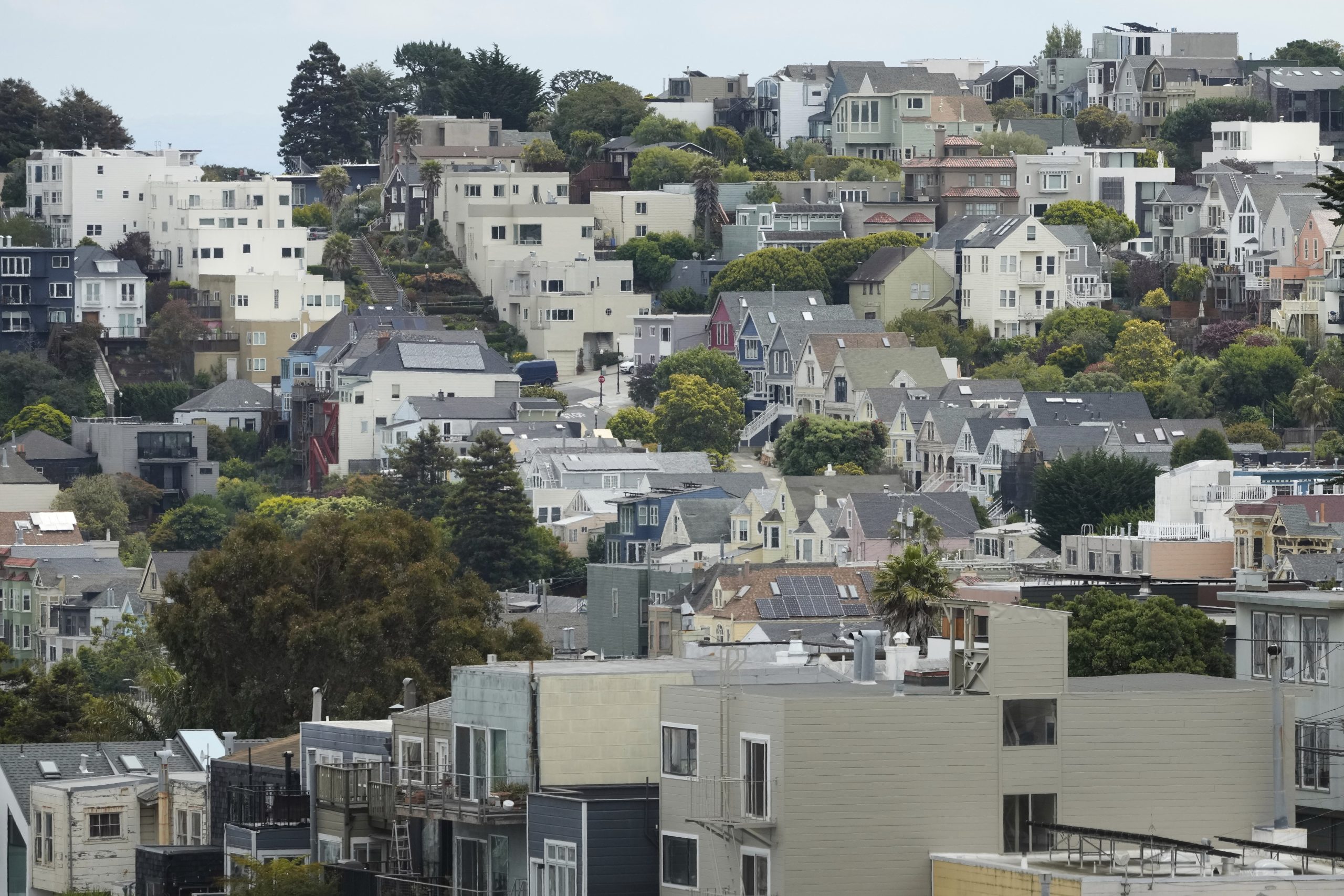 US home sales rose in July as mortgage rates eased, home prices grew more slowly