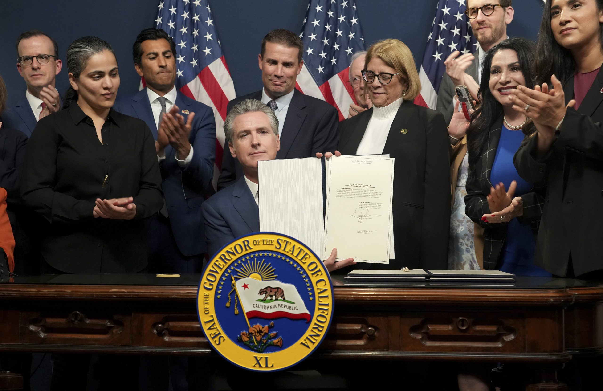 Redistricting tug-of-war bounces back to Texas after California lawmakers counterpunch