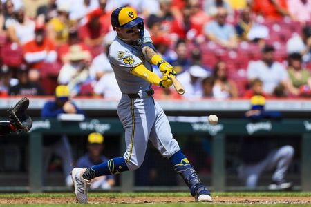 Brewers place starting SS Joey Ortiz on injured list