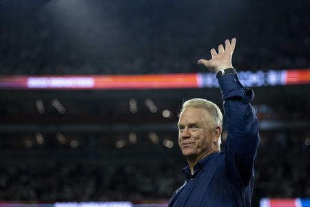 Boomer Esiason: Bengals won’t foot bill for hotel