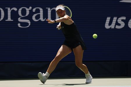 Tennis-Experience trumps youth as Krejcikova beats Mboko in US Open first round