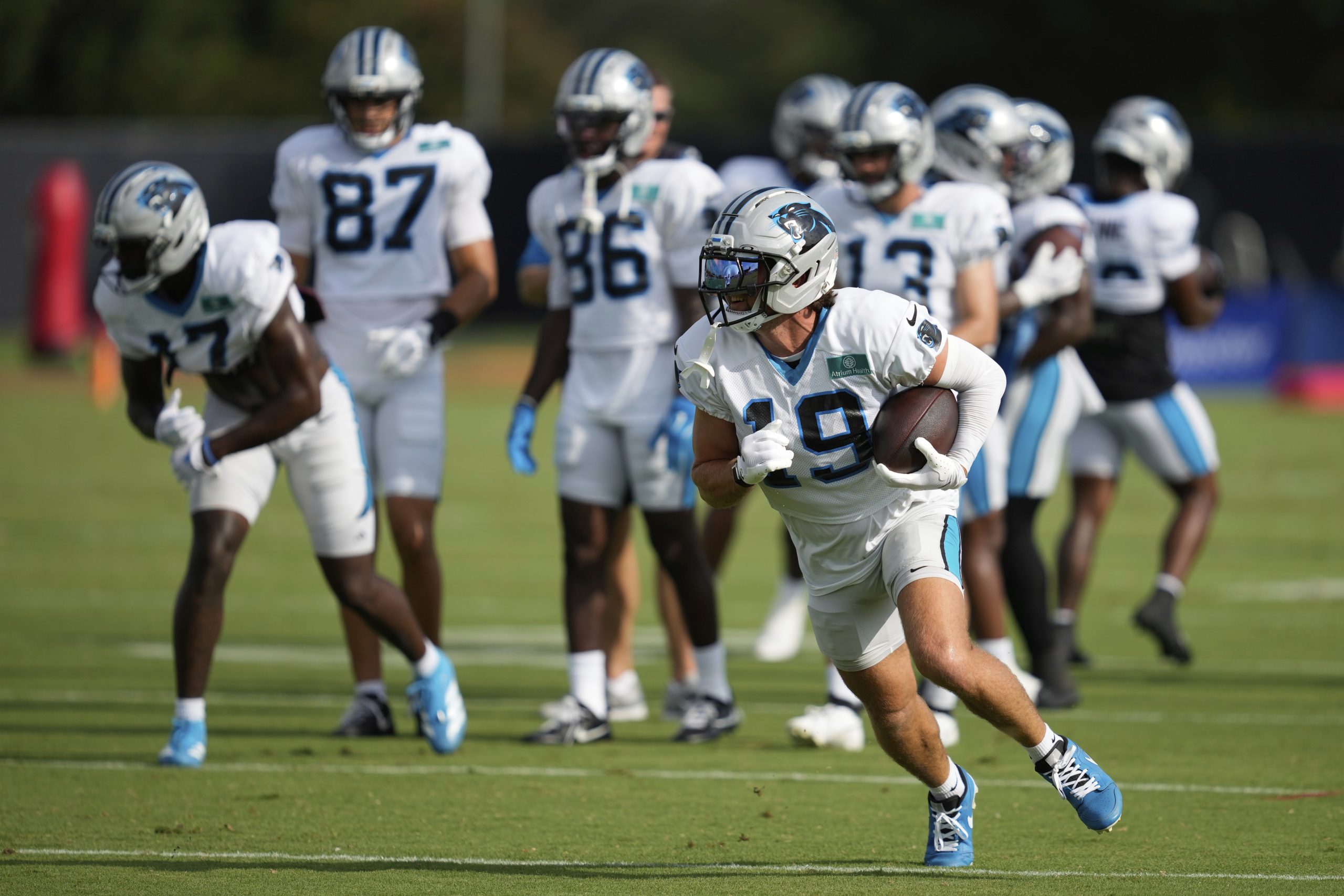 Vikings bring back veteran Thielen for WR depth in trade with Panthers, AP source says