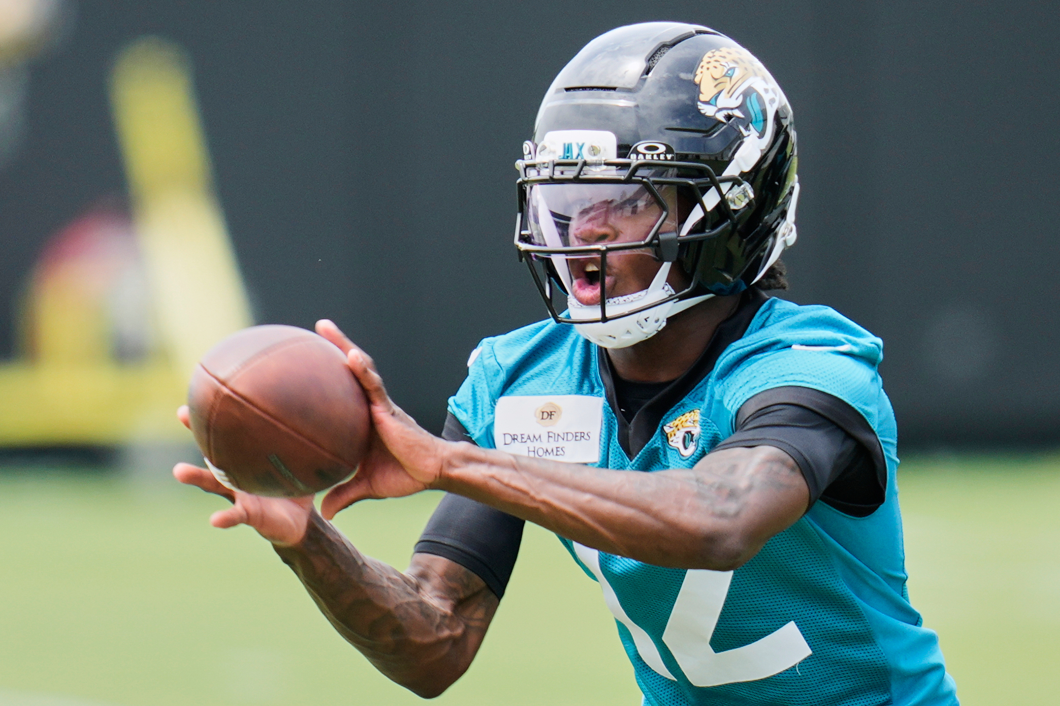 Jaguars rookie and new father Travis Hunter is ‘rolling full speed’ toward season opener