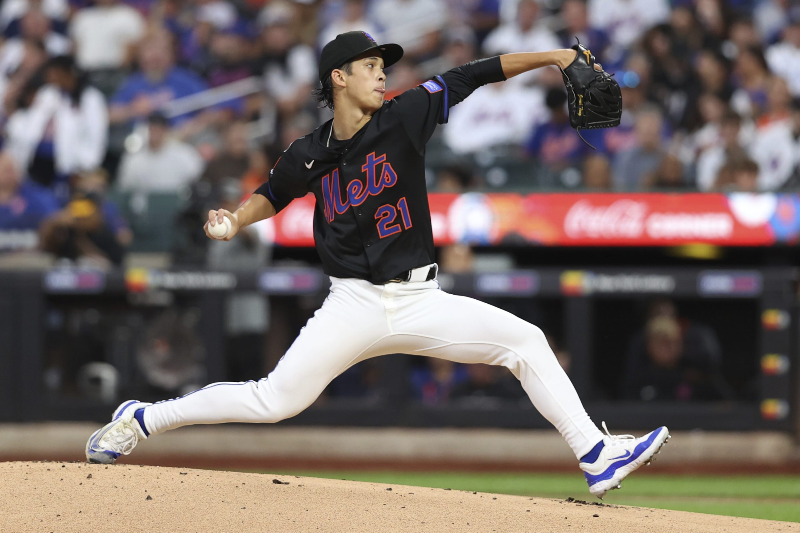 Tong pitches 5 memorable innings in anticipated Mets debut, earns another start
