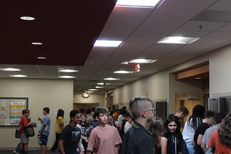 Macomb Middle School held their annual Back to School Open house.     The students loved showing their families where th…