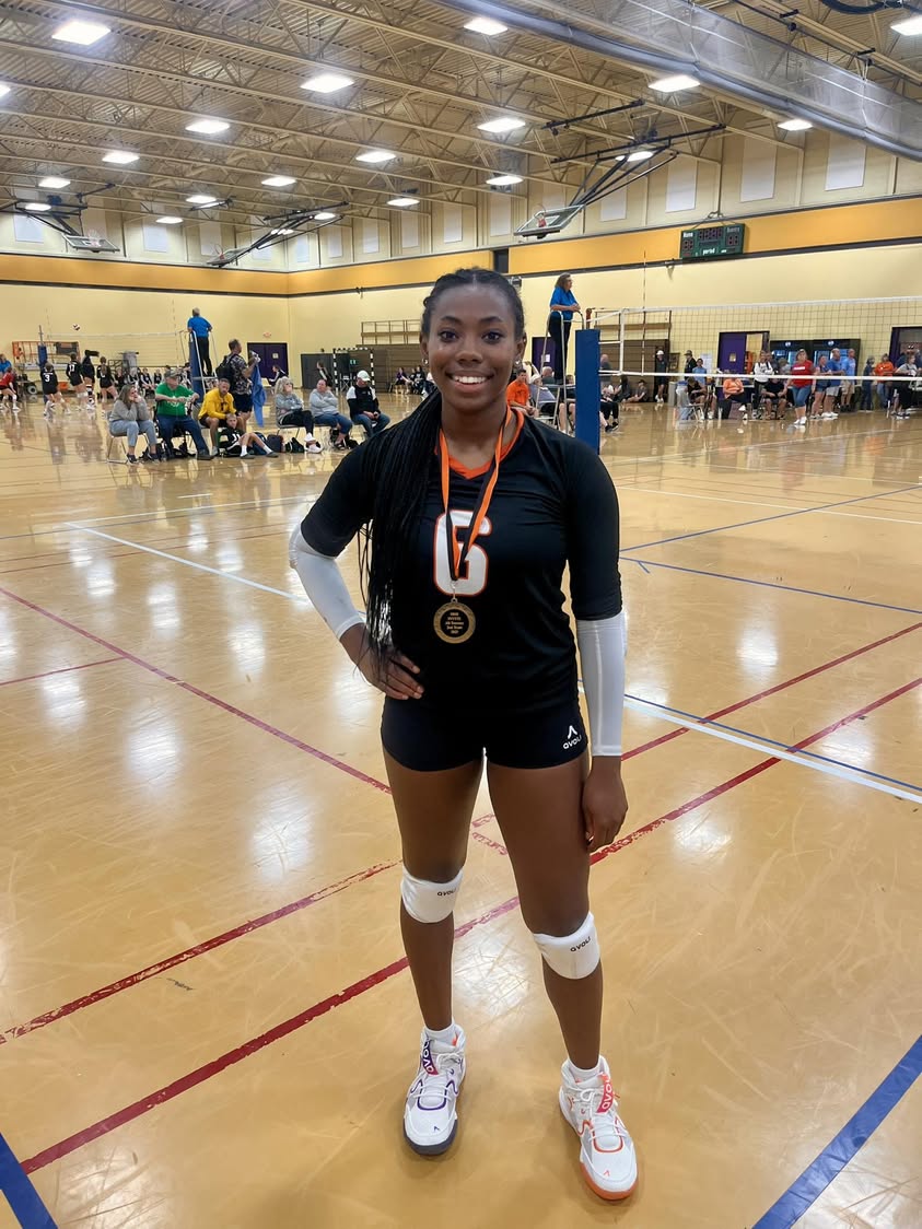 Bomber Volleyball finished 3-2 on the day with wins over Dee Mack, Rockridge and Illini West. Bombers move to 3-3 on th…