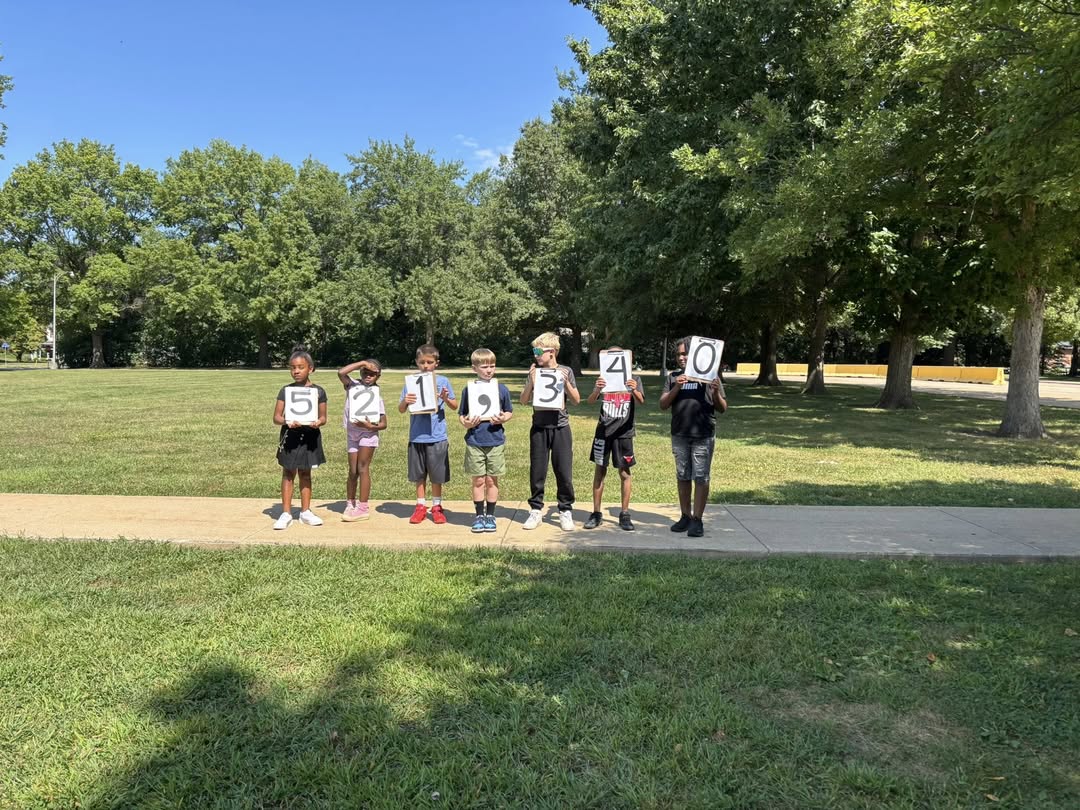Mrs. Diallo’s class had fun moving around outside while reviewing place value in math today. #MAC185 #edisonbombers #4th…