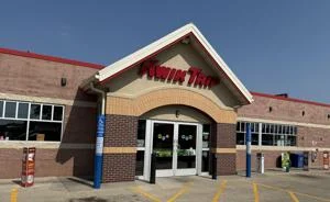 Wisconsin gas stations at $2.93 average price per gallon