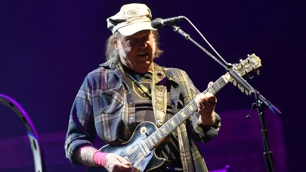 Neil Young debuts new political song ‘Big Crime,’ posts lyrics online
