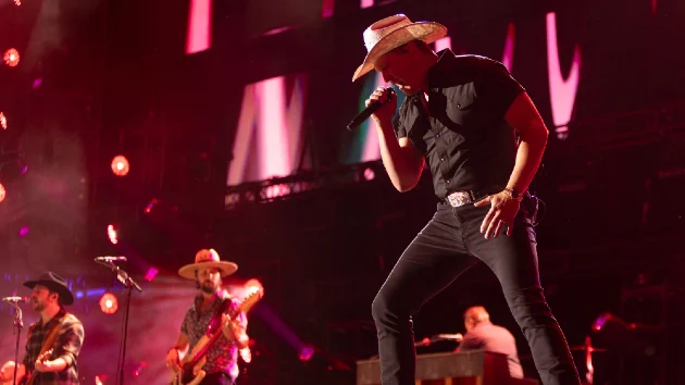 Jon Pardi’s planning a major halftime show this football season