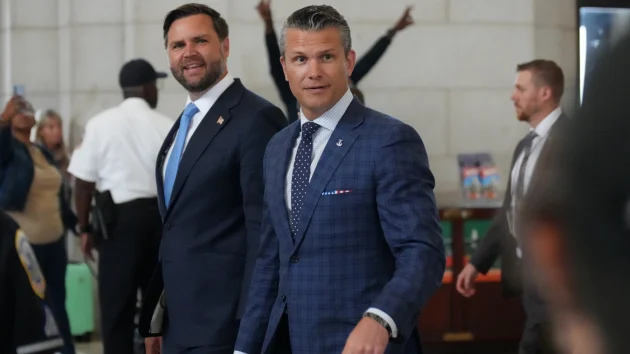 Protesters heckle Vance, Hegseth at photo op to thank National Guard troops in DC