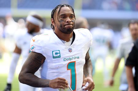 Tua Tagovailoa’s ex-Miami teammate says Colts got him to ‘panic’