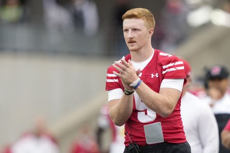 Report: Wisconsin QB Billy Edwards Jr. doubtful at Alabama