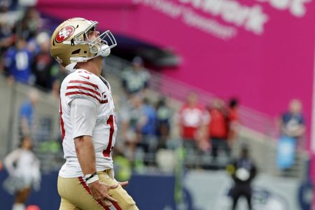 Report: 49ers QB Brock Purdy (toe) out 2-5 weeks