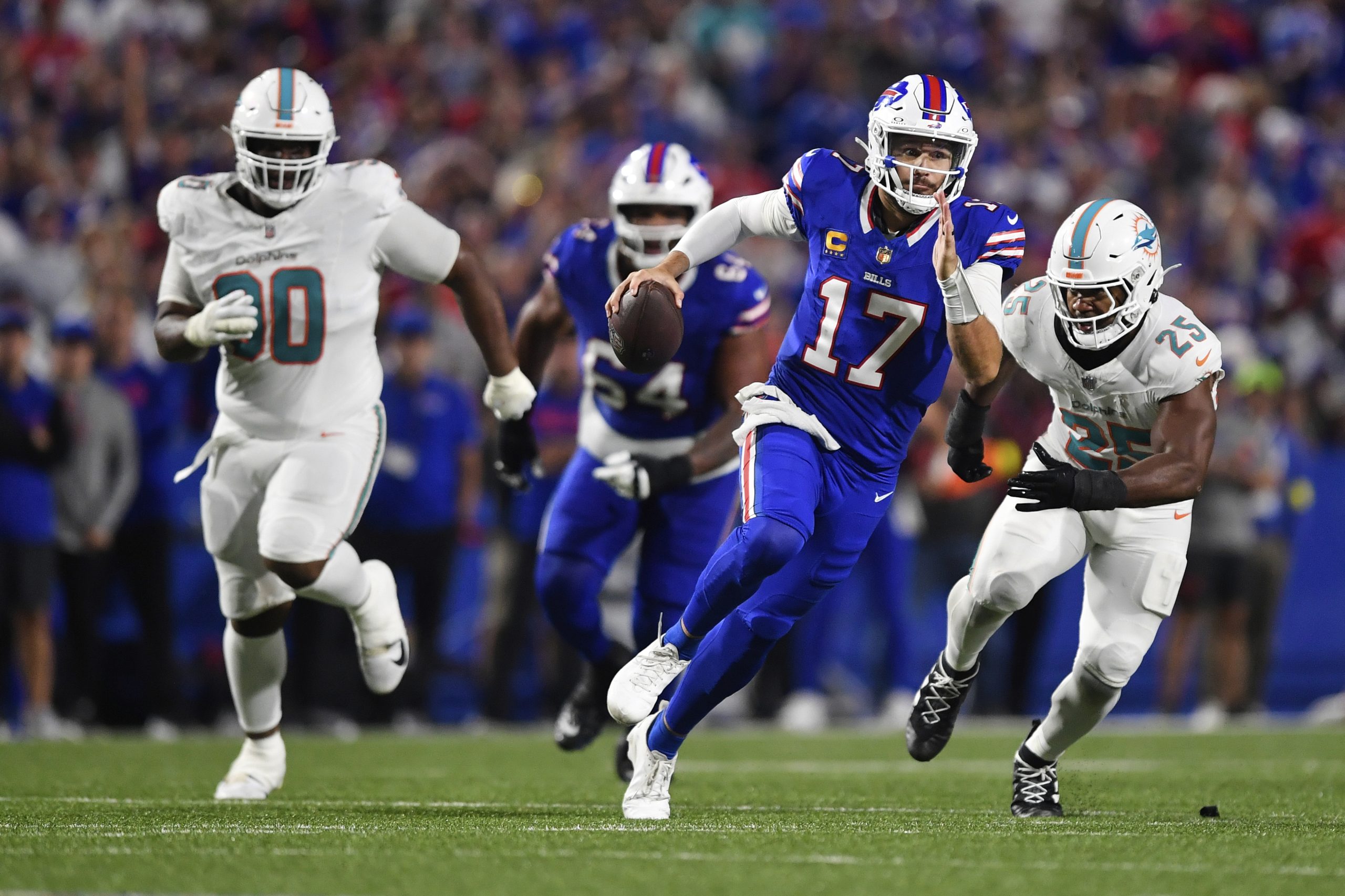 Josh Allen’s 3 TD passes and Terrel Bernard’s pick secure Bills’ 31-21 win over spiraling Dolphins