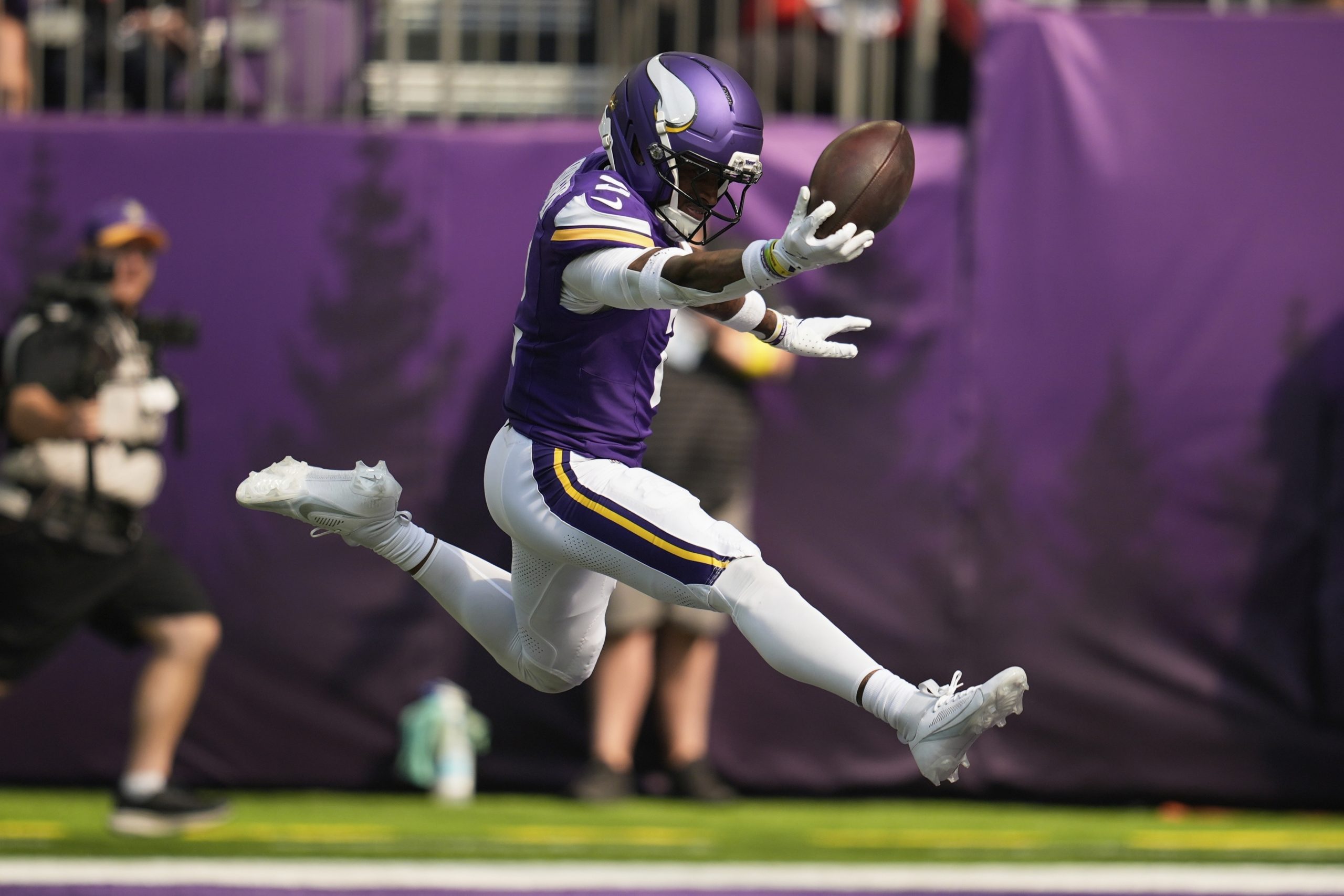 Isaiah Rodgers races into Vikings record book with pair of defensive touchdowns vs. Bengals