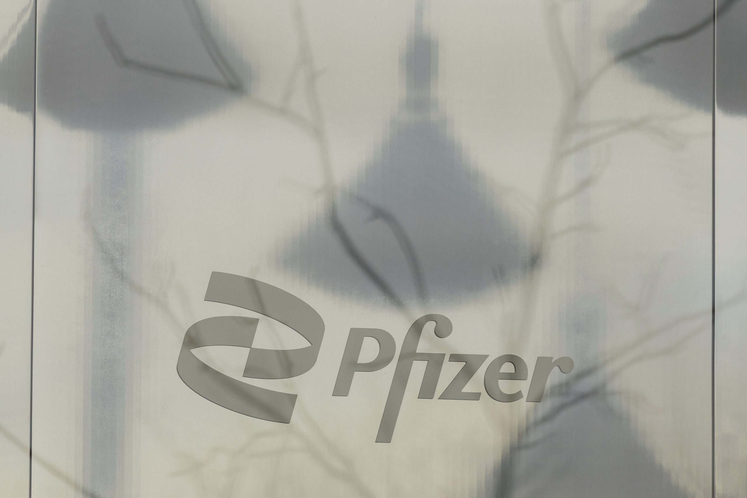 Pfizer amps up push into obesity treatments with $4.9B deal for Metsera