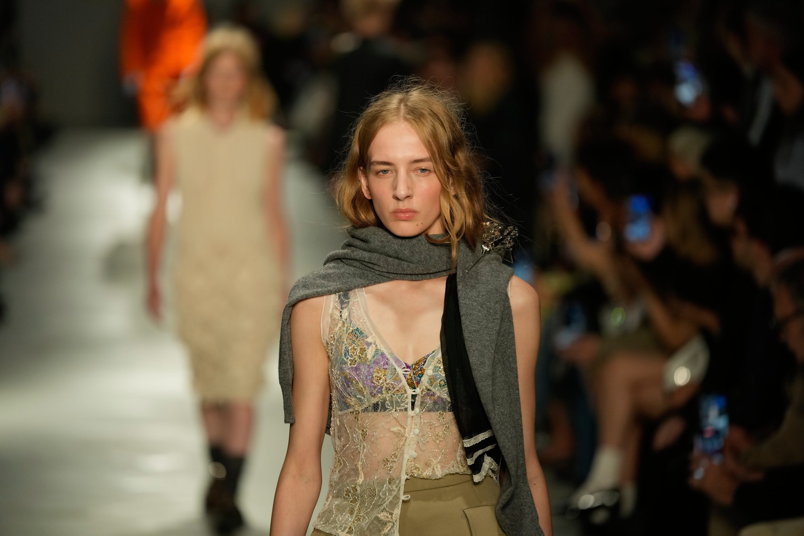 Alessandro Dell’Acqua’s No. 21 collection brings lightness to heavy times