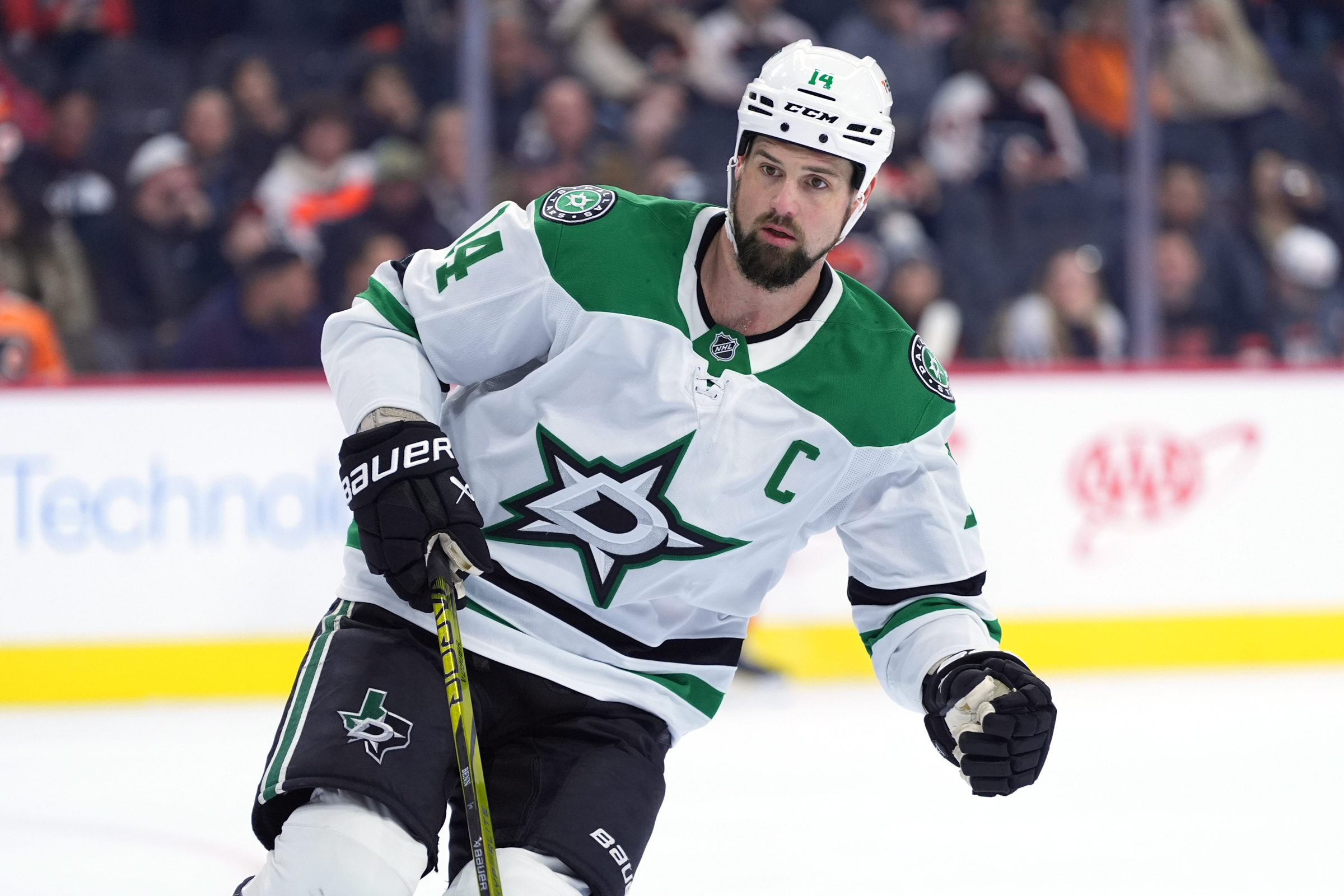 Dallas Stars captain Jamie Benn to undergo surgery for a collapsed lung