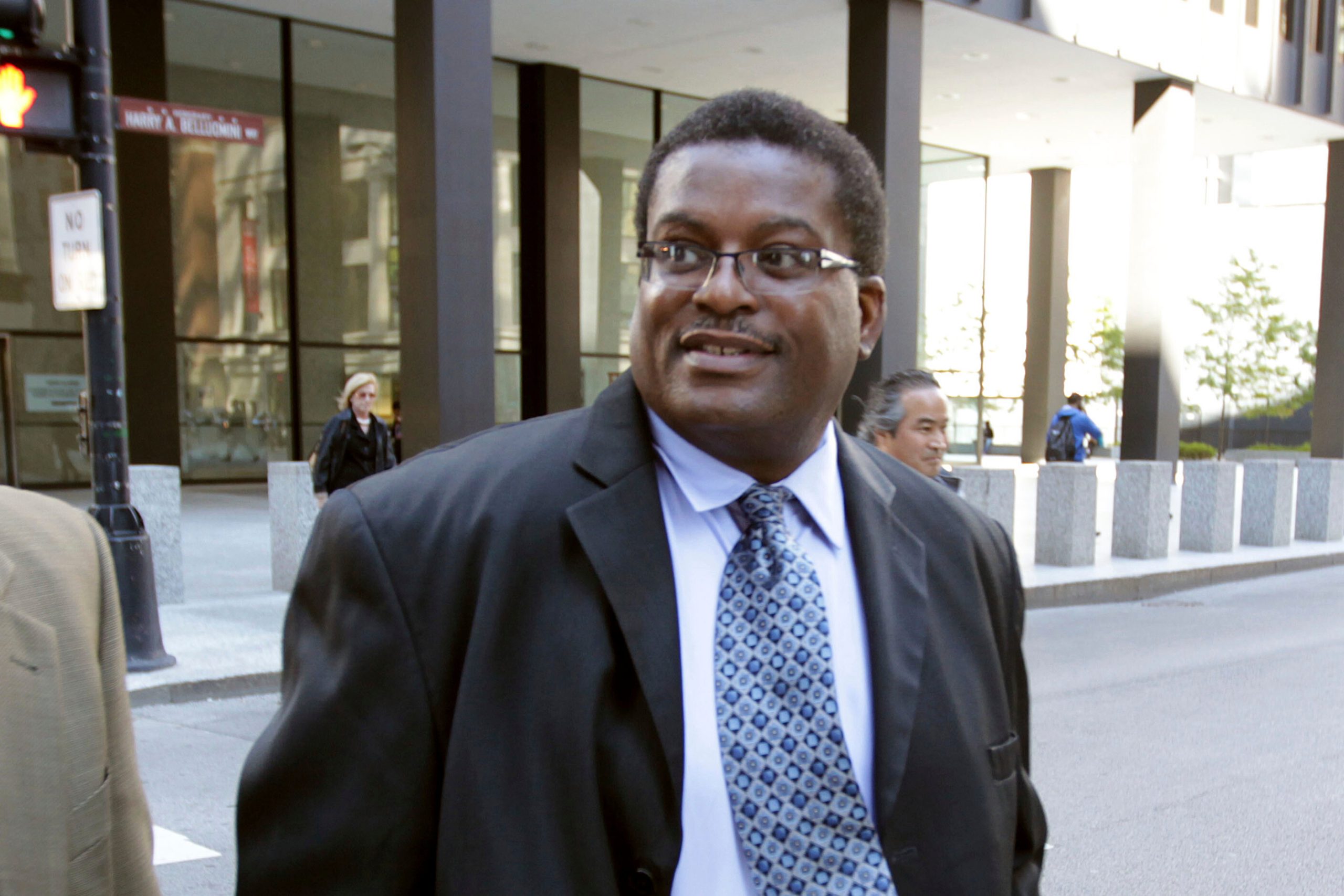 Chicago approves $90M payout over disgraced ex-sergeant who framed hundreds for drug crimes