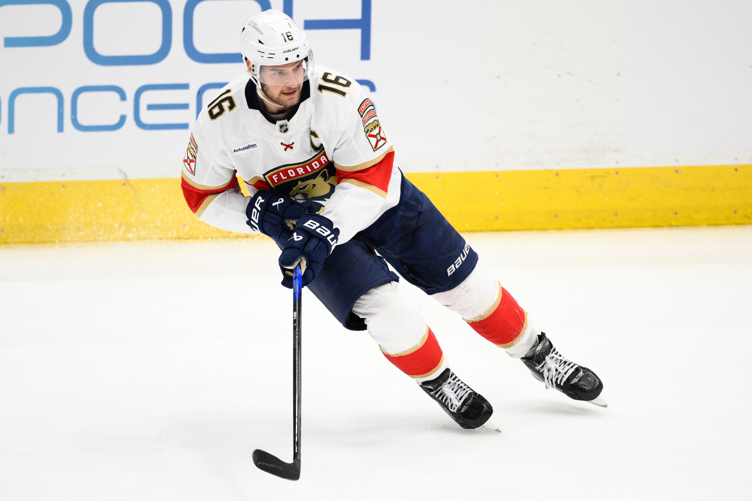 Florida’s Aleksander Barkov has surgery, could miss entire season with knee injury