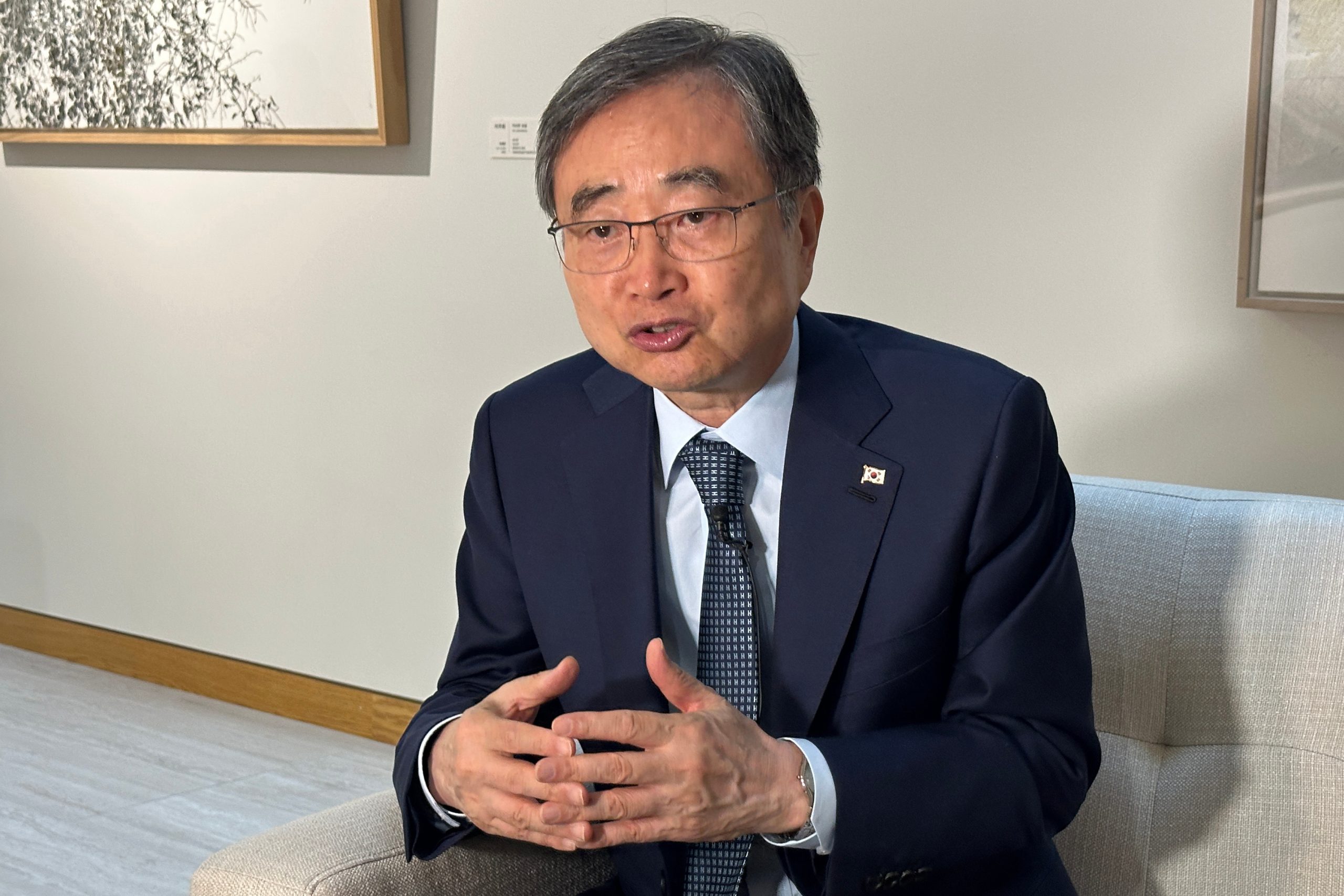 South Korea’s top diplomat says his nation has asked Trump to be a ‘peacemaker’ with North Korea