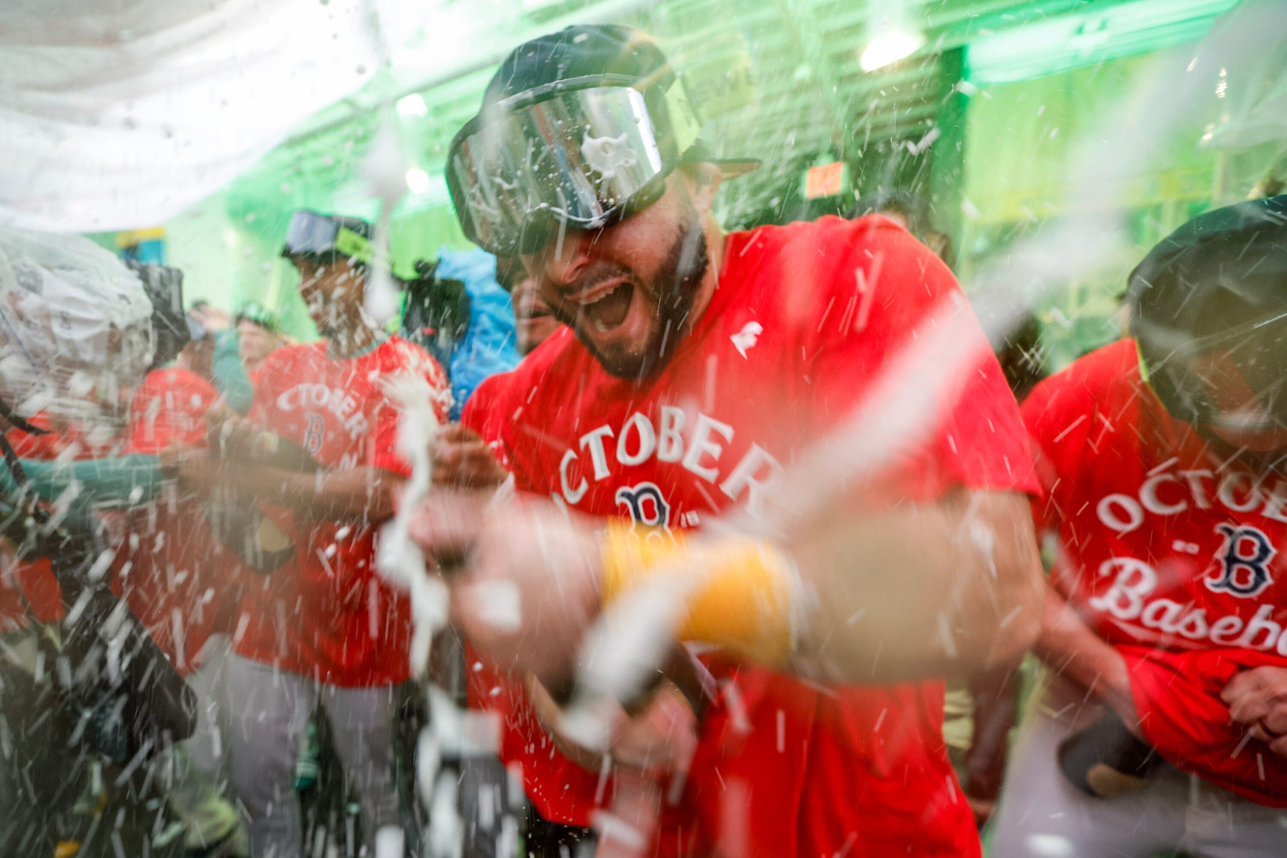 Red Sox rally from a 3-run deficit to walk off the Tigers and secure a playoff spot