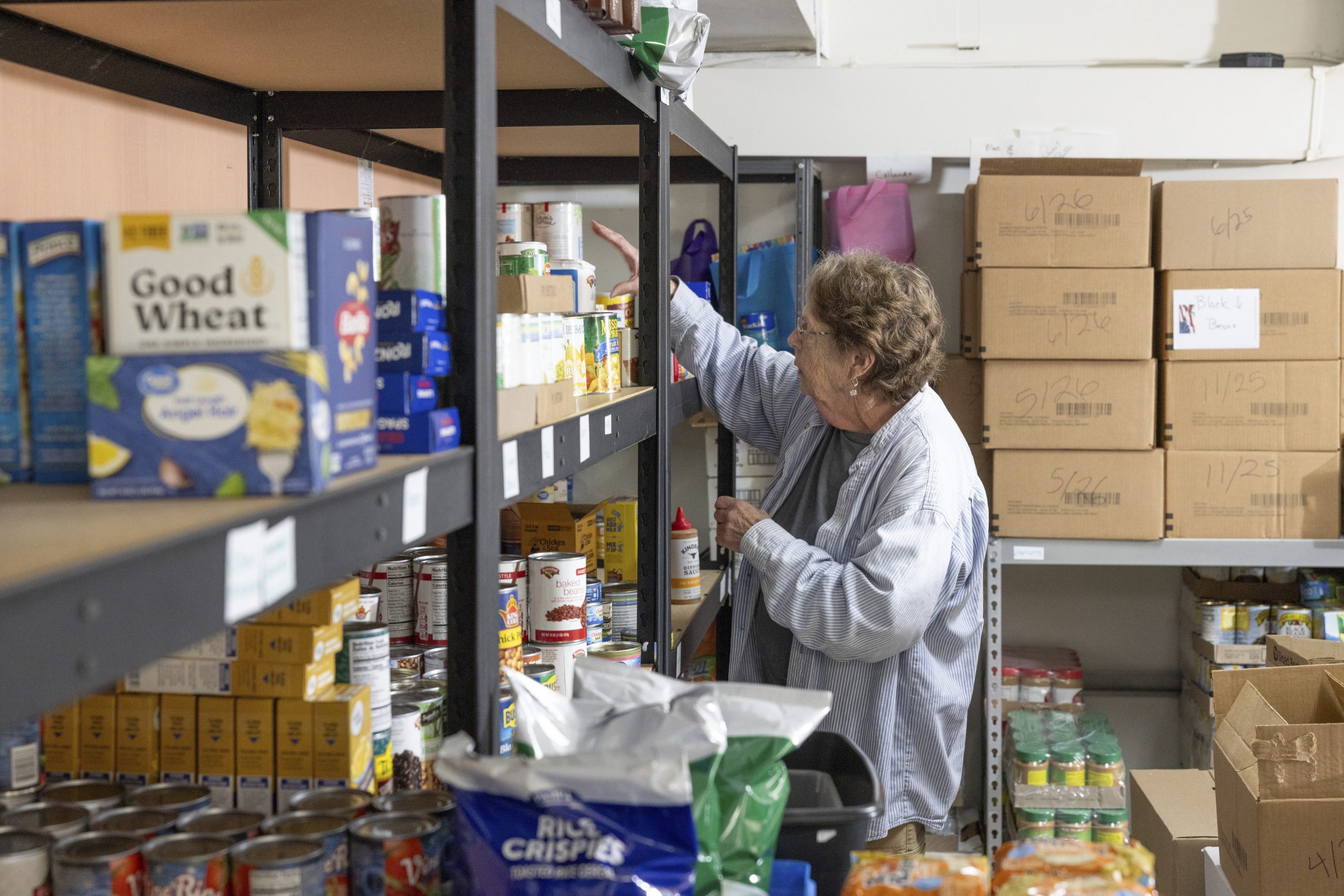 Maine’s food pantries stare down volunteer shortage while anticipating cuts