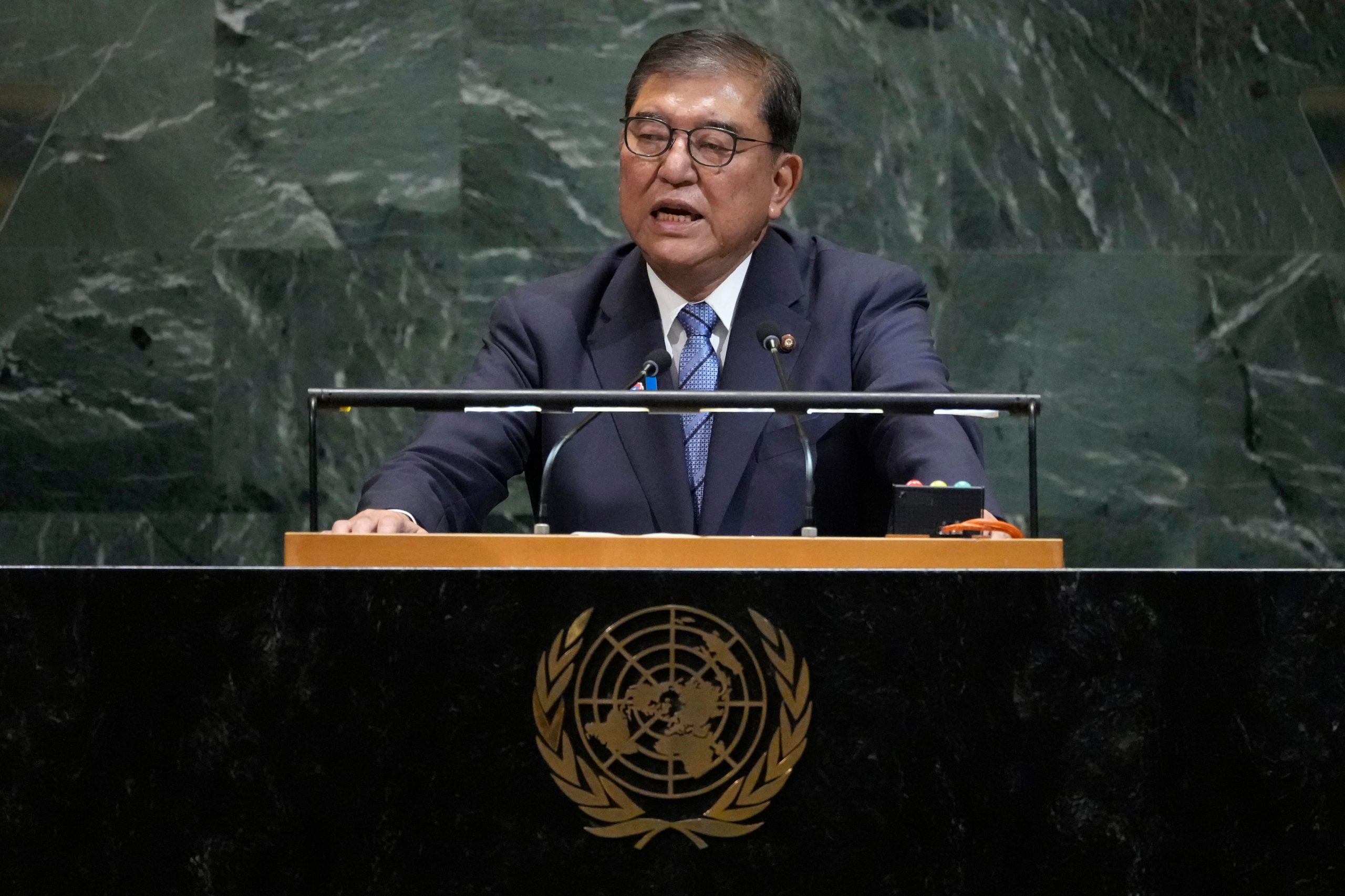 Japan’s outgoing Prime Minister Ishiba and South Korea’s Lee hold final summit in Busan